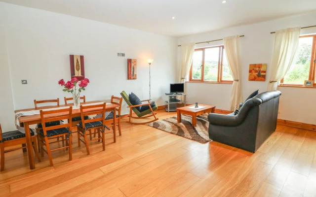 Oak Tree Lodge