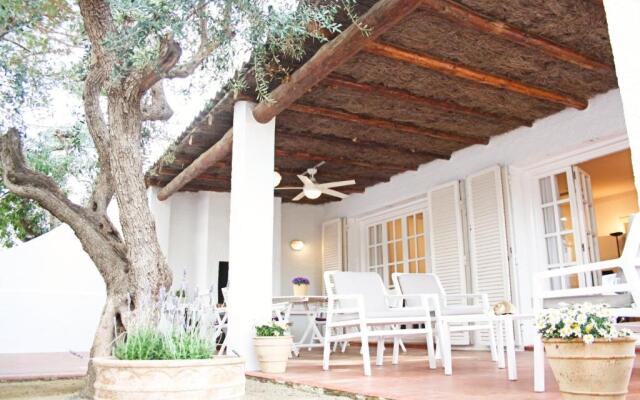 Cozy Marine Villa Next To The Beach