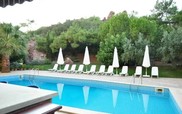 Palm Court Suites