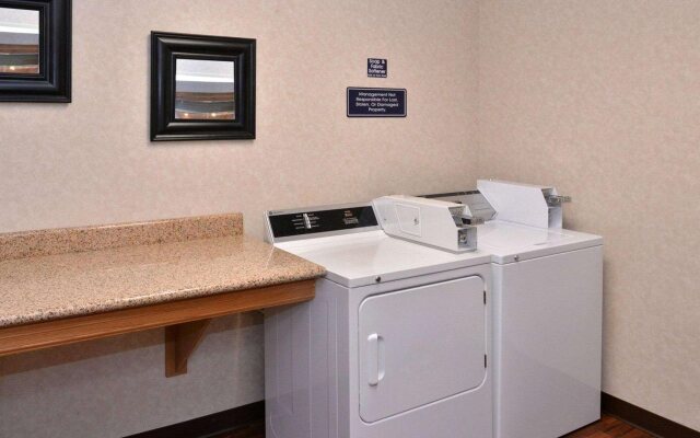 Comfort Suites Salem