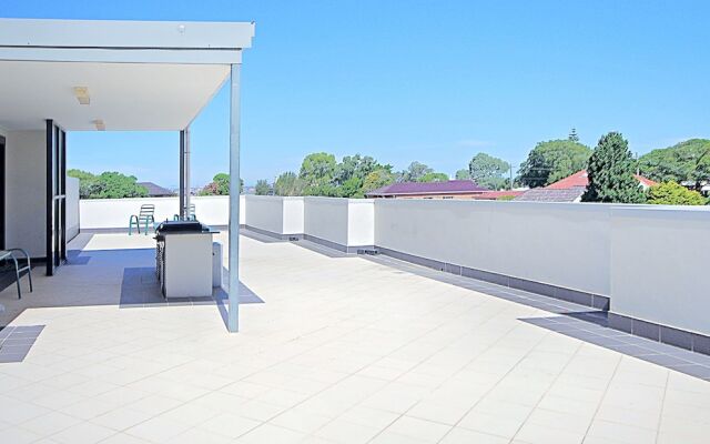 Bryant St Apartment