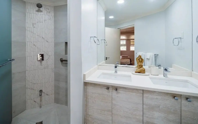 Sapphire Beach 213 3 Bedroom Apts