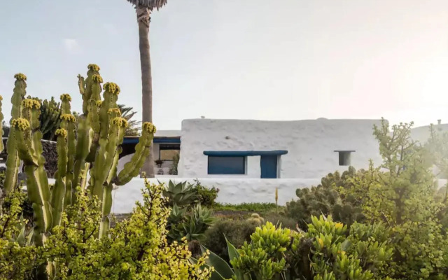 Seaside Villa La Graciosa