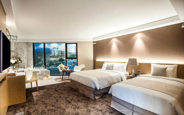 Seogwipo JS Hotel