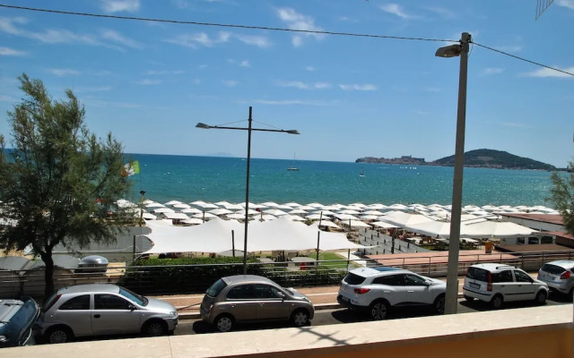 Sea Breeze Seafront Flat