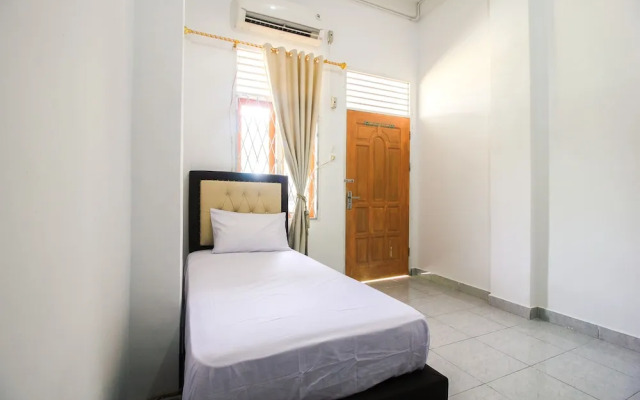 OYO Life 2553 Kost Daya