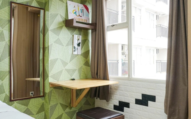 Cozy Pool View Studio Apartment At Margonda Residence 3