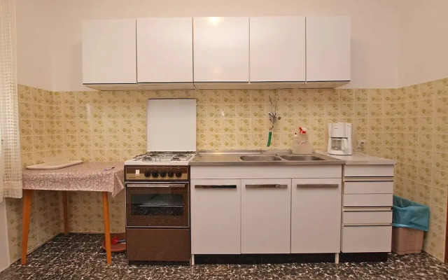 Apartment 359