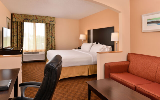 Holiday Inn Express Hotel & Suites Cincinnati-Blue Ash, an IHG Hotel