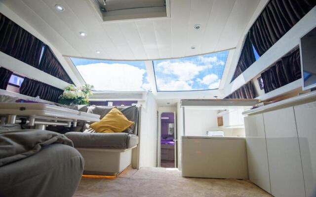 Hakuna Matata - Living a perfect life, Yacht Pershing 52
