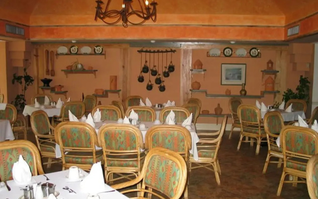 Cascadia Hotel