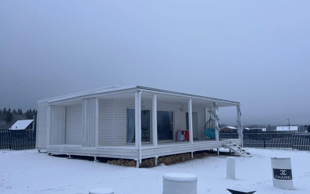 Дом с панорамными окнами