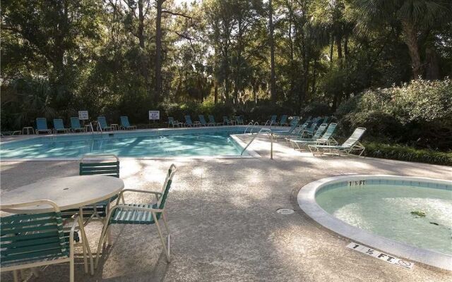 Plantation Club 470 by RedAwning