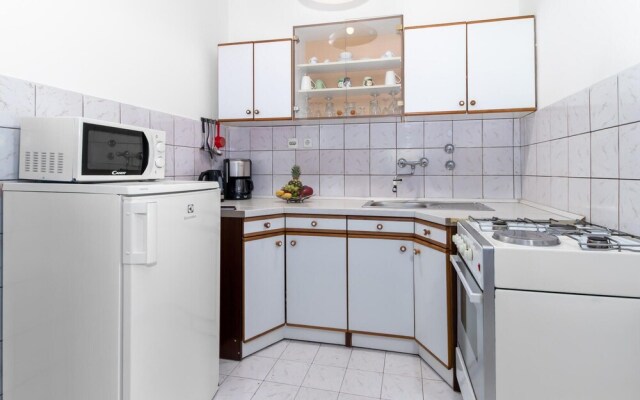 Awesome Home in Malinska With Wifi and 2 Bedrooms