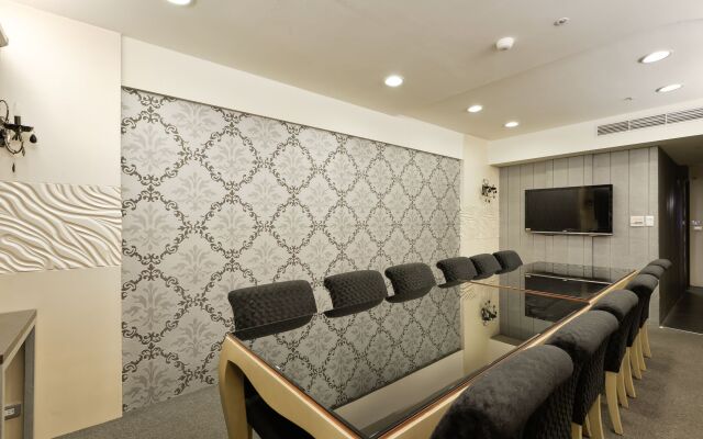 Taichung Saint Hotel