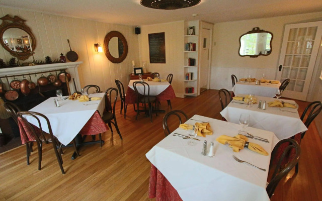 Red Clover Inn and Restaurant