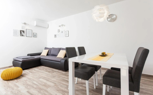 Apartment Adriana