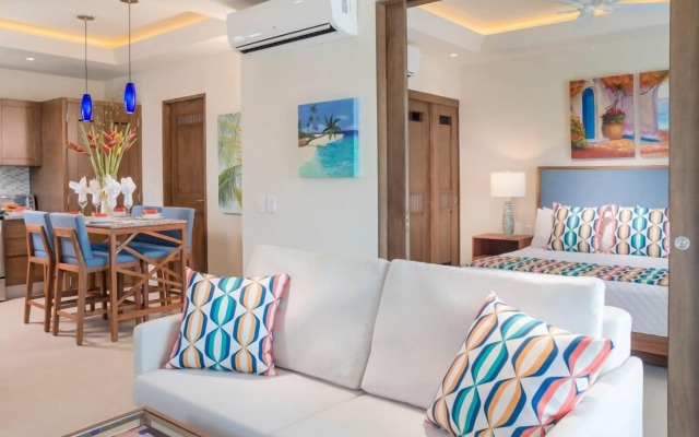 V Azul Vallarta - Luxury Vacation Rental- Adults Only
