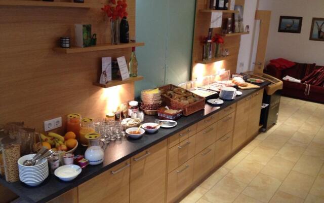 Seehotel und Appartements Schnöller