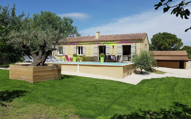 Cozy Villa in Lirac France With Private Pool