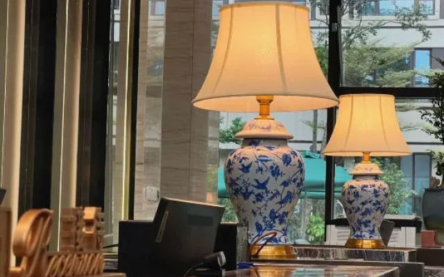 Qiling Ln Dongfang Hotel