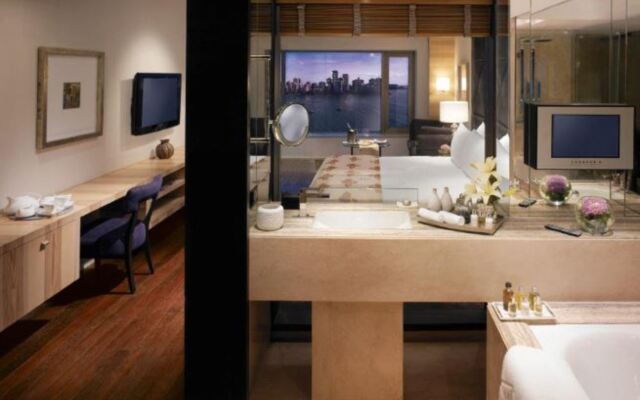 Taj Lands End