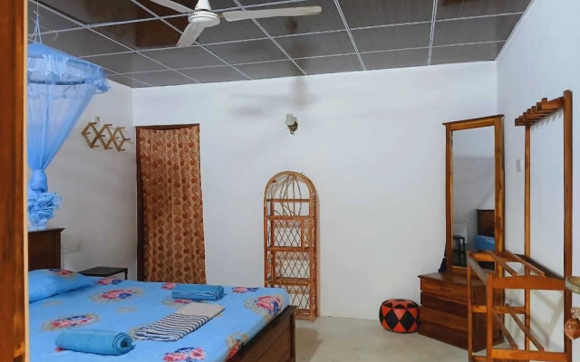 Alankuda Dolphin Village Hotel