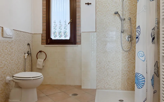 Inviting Farmhouse In San Venanzo With Garden