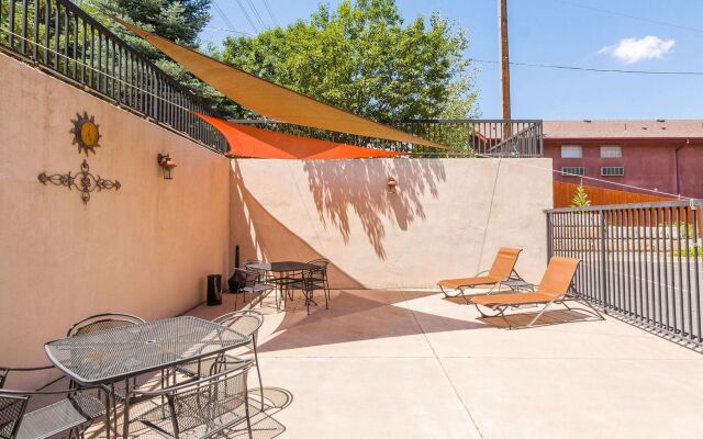 Magnuson Grand Pikes Peak