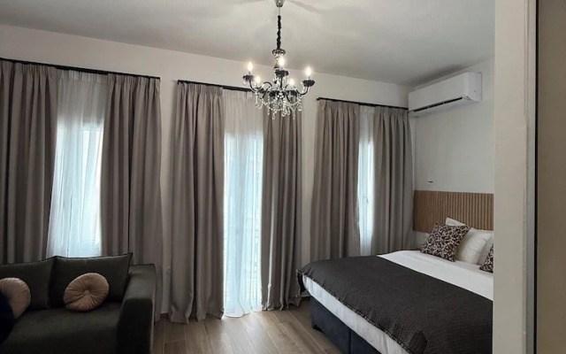 The Jax Luxury City Suites