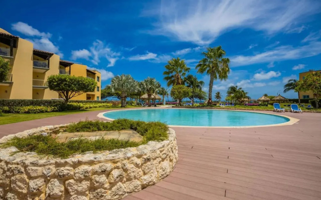 Ocean Front 2BR 2BA w Amazing Beach