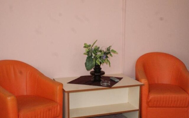 Ada Hotel