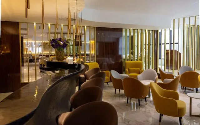 VIP Executive Suites do Marques Hotel