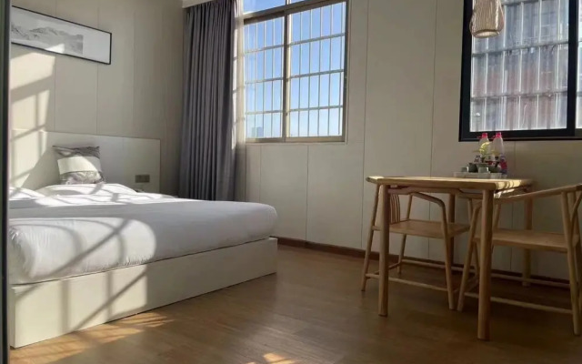 Jinju Art  Hotel