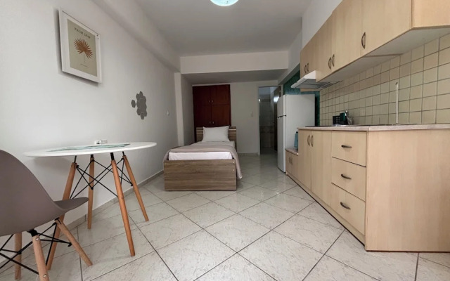 Happy Apartments