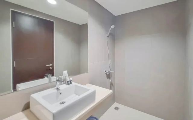 Homey And Relaxing Studio Patraland Amarta Apartment