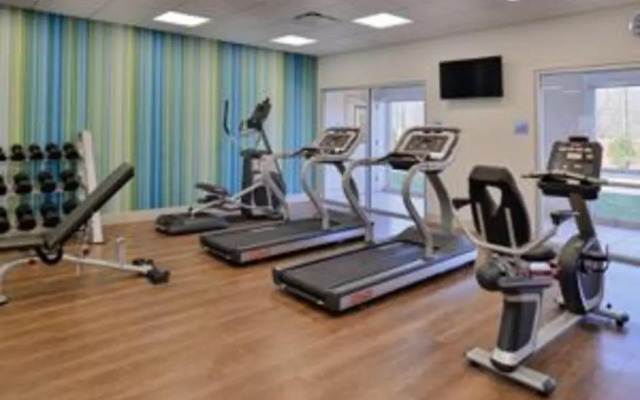 Holiday Inn Express Flint-Campus Area by IHG