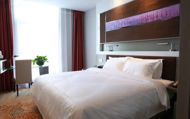 Lavande Hotel (Beijing Universal Resort, Jiukeshu Metro Station)