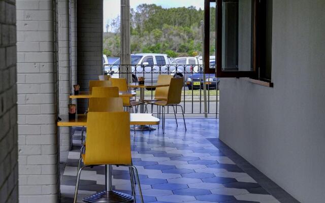 Lakes and Ocean Hotel Forster