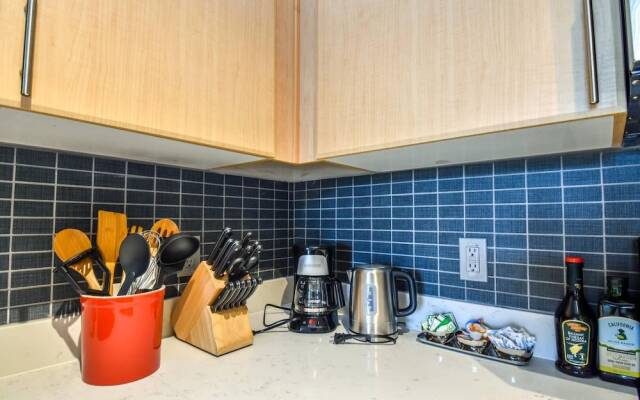 Plano Classy 2BD 2BA Apartment