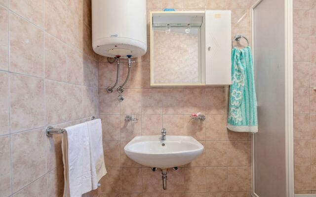 Pretty Apartment in Krneza near Sea Beach