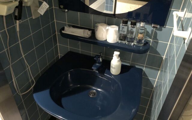 Nishikawaguchi Station Hotel Stay Lounge