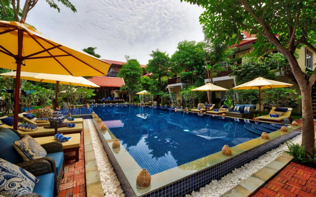 Mane Village Suites