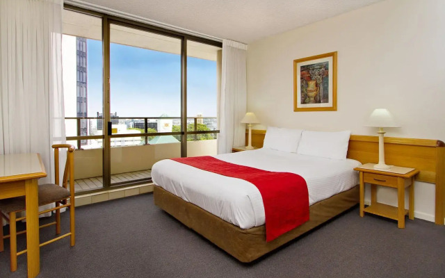 The Summit Apartments