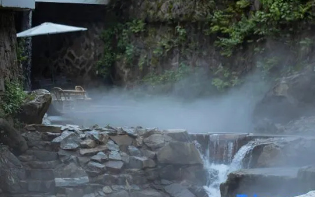 Only this fairyland, riverside sojourn designer art villa mountain lodging