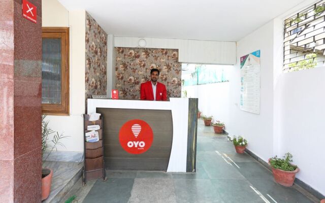 OYO 1806 Platinum House