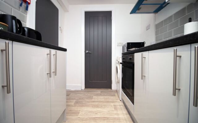 Skyline Remarkable 2-bed Apartment in Swansea