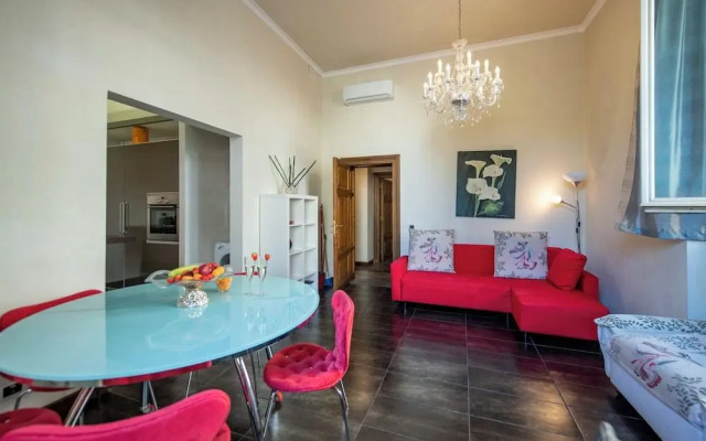 Indipendenza Apartment by Mamo Florence