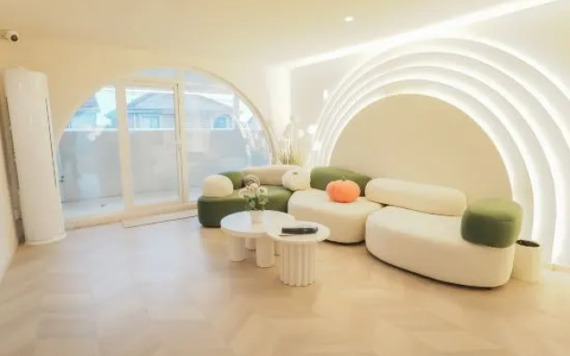 Shanghai Dino Star Holiday Home