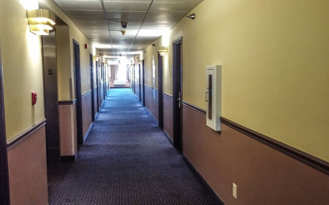 Days Inn Collinsville